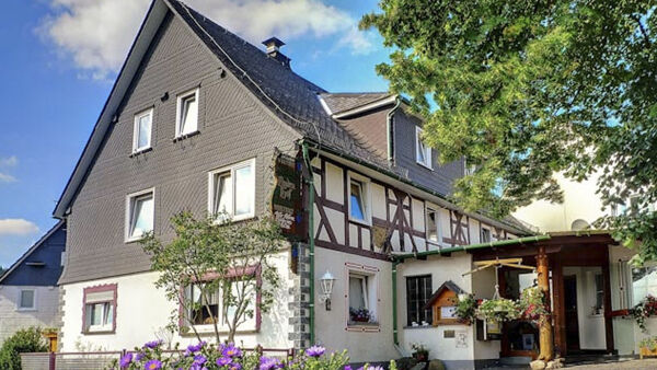 Landidyll Hotel Lindenhof, Bad Laasphe Landidyll Hotel Lindenhof, Bad Laasphe